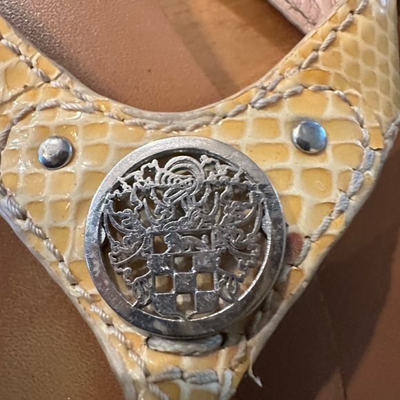 Vince Camuto Women’s Flip Flops | Size 7 - Picture 2 of 12